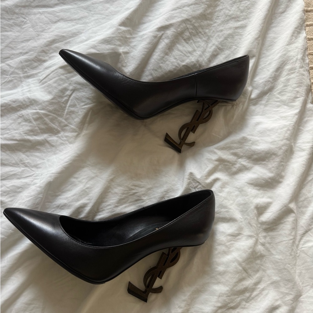 Saint Laurent Opyum 110 Logo Heel Pumps – Black Leather – Size 36.5 (Worn Once)